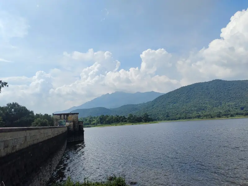 Kharagpur to Topchanchi Lake Cab